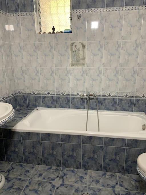 Christina'S House With 2 Bedrooms And Free Parking Gjirokastër Exterior foto